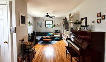 125 Park Ave B1, Amityville, NY 11701
