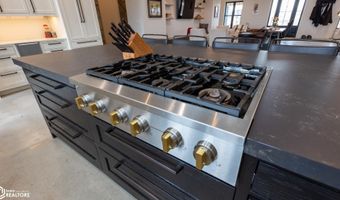 23249 Maple Rdg, Adel, IA 50003