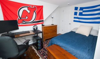 435 Ruth St, Bridgeport, CT 06606
