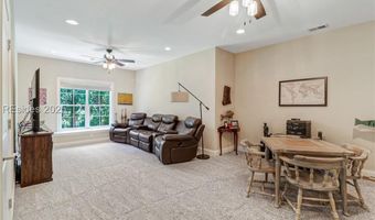 7 Greenwood Dr, Bluffton, SC 29910