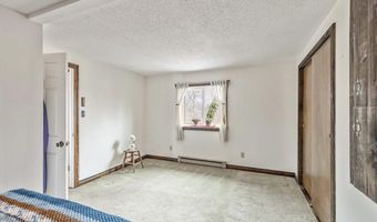95 Center Bay Rd, Alburgh, VT 05440
