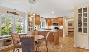 36 Pickman Dr 36, Bedford, MA 01730