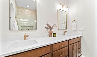 2007 Ketelsen Dr, Ames, IA 50010