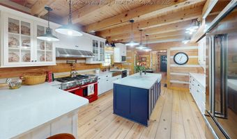 8 Abby Ln, Barboursville, WV 25504