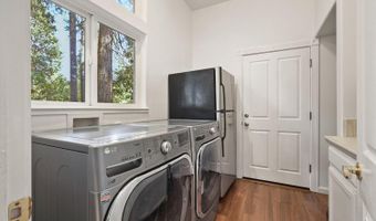 2802 Pine Dr, Arnold, CA 95223