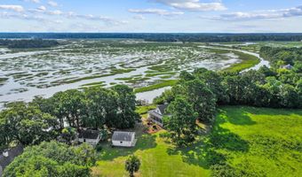 32 Eustis Landing Rd, Beaufort, SC 29907