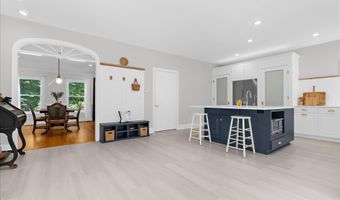 978 STONINGTON Dr, Arnold, MD 21012