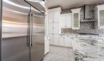 10820 Woodstream Ct, Las Vegas, NV 89135