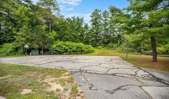 202 Route 27 36, Raymond, NH 03077