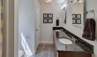 105 Loft Cir, Campton, NH 03223