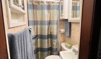 138 New St, Bristol, CT 06010
