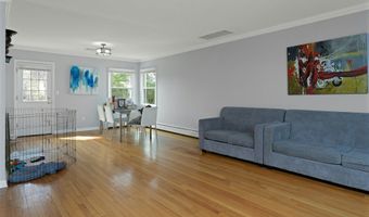 25 Quinsey Dr, Bridgeport, CT 06606