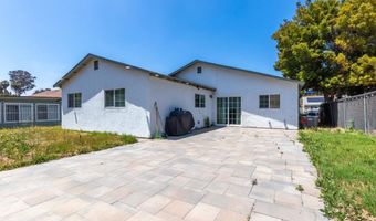 7495 San Vicente St, San Diego, CA 92114
