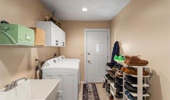 278 Tower Hill Rd, Cumberland, RI 02864