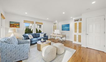 706 S BAY Ave, Beach Haven, NJ 08008