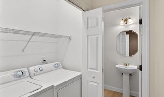 5 Blue Meadow Ct 5, Bourne, MA 02532