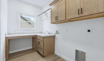 2021 Approach Dr, Auburn, IN 46706