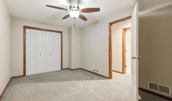 2205 Trenton Rd, Asbury, IA 52002