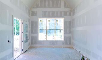 195 Shady Grv, Alpharetta, GA 30009