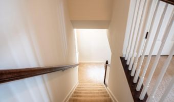 42243 CANARY GRASS Sq, Aldie, VA 20105