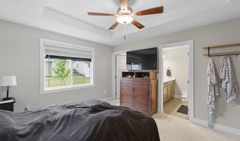 2817 21st St SW, Altoona, IA 50009