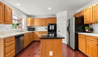 10023 STERLING Ter, Rockville, MD 20850