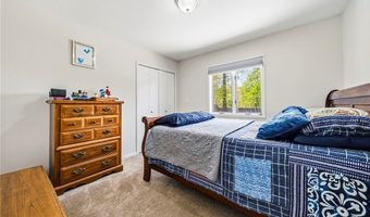 2013 Deerfield Dr, Ashtabula, OH 44004