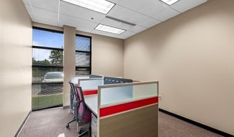 174 Clarkson Rd, Ballwin, MO 63011