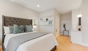 15109 2ND St, Aurora, OR 97002