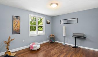 14 Deer Run Dr, Coventry, RI 02816