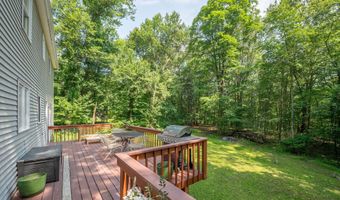 17 Hoyt Rd, Bethel, CT 06801