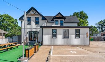 623 E Main St, Anoka, MN 55303