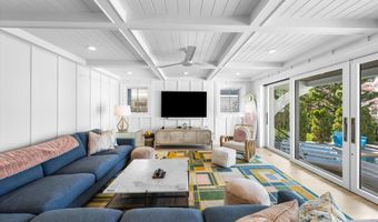 162 76th St, Avalon, NJ 08202