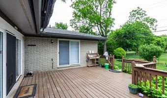 1454 Pine Valley Blvd, Ann Arbor, MI 48104