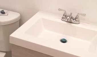 2635 N CALVERT St, Baltimore, MD 21218