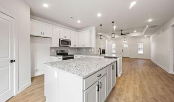98 Selkirk Dr, Bella Vista, AR 72715
