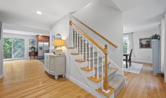 27 Colonel Wilkins Rd, Amherst, NH 03031