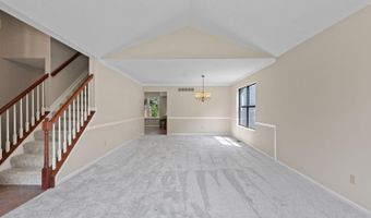 8240 Woodglen Dr, Anderson Twp., OH 45255