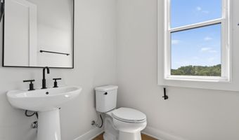 881 N MANCHESTER St, Arlington, VA 22205