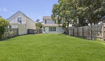 2383 Trafalgar Dr, Biloxi, MS 39531