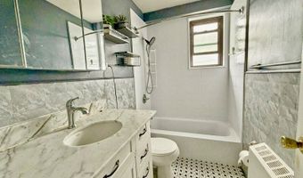 1225 Kennedy Blvd 7D, Bayonne, NJ 07002