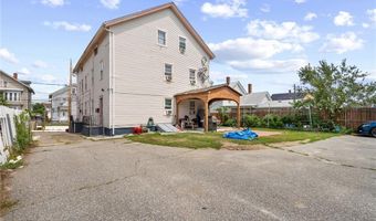 14 Parker St, Central Falls, RI 02863