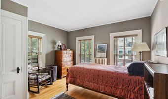 23 Mckinley St, Bangor, ME 04401