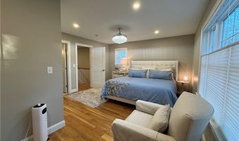 25 Franklin Rd 1, East Greenwich, RI 02818