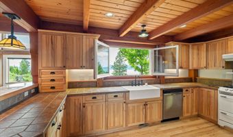 16029 Sunset Heights Dr, Bigfork, MT 59911