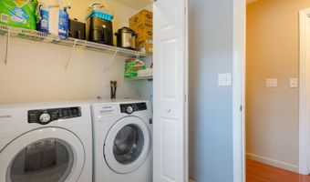 38 Fairview Ave, Auburn, ME 04210