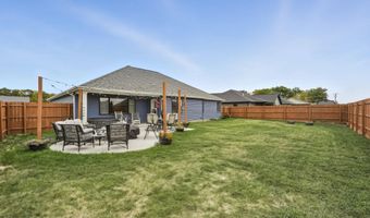 1603 Hickory Holw, Auburn, IN 46706