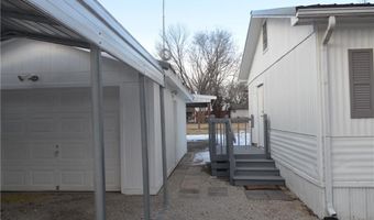 24 W 2nd St, Adrian, MO 64720