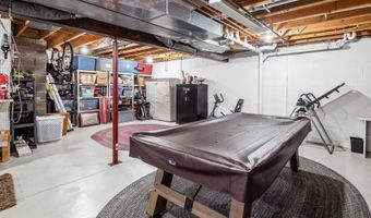 801 Whetstone Ct, Bellefontaine, OH 43311