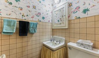 817 Maple St, Alexandria, MN 56308